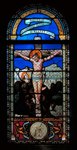 Verrière à personnages de la baie 14 : Christ en croix et sainte Madeleine