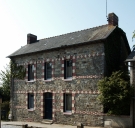 Maison, 6 rue des Bégonias (Montreuil-le-Gast)