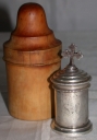 Ampoule à saint chrême 1 et sa boîte