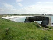 Casemate de type 667 (explosée), Cougn ar Zac'h, Anse du Pouldu (Santec)