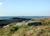 Poste d'observation dit Tobrouk (modèle double pour mortier), à l'extérieur du fort à l'Ouest, Ile Cézon (Landéda)