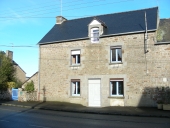 Maison, 29 rue du Relais de poste, le Vieux Bourg (Miniac-Morvan)