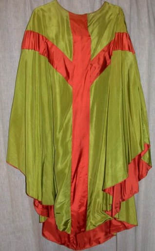 Ornement vert : chasuble, étole