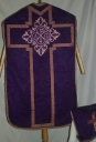 Ornement violet 1 : chasuble, voile de calice