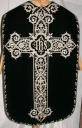 Ornement noir 1 : chasuble, manipule, voile de calice