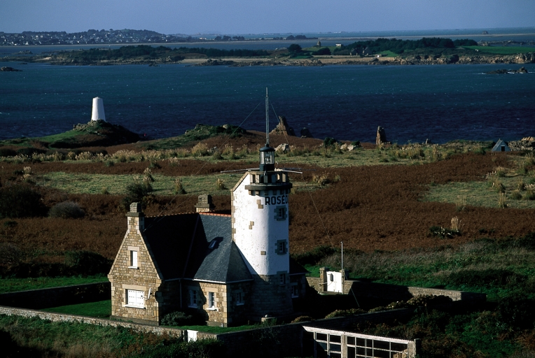 Phare du Rosédo (île de Bréhat)