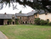 Manoir, puis ferme, actuellement maison, rue de Saint-Brieuc ; allée d'Alsace (Bédée)