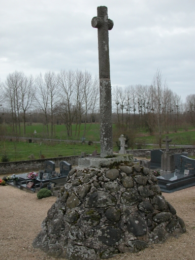 Croix de cimetière (Lillemer)