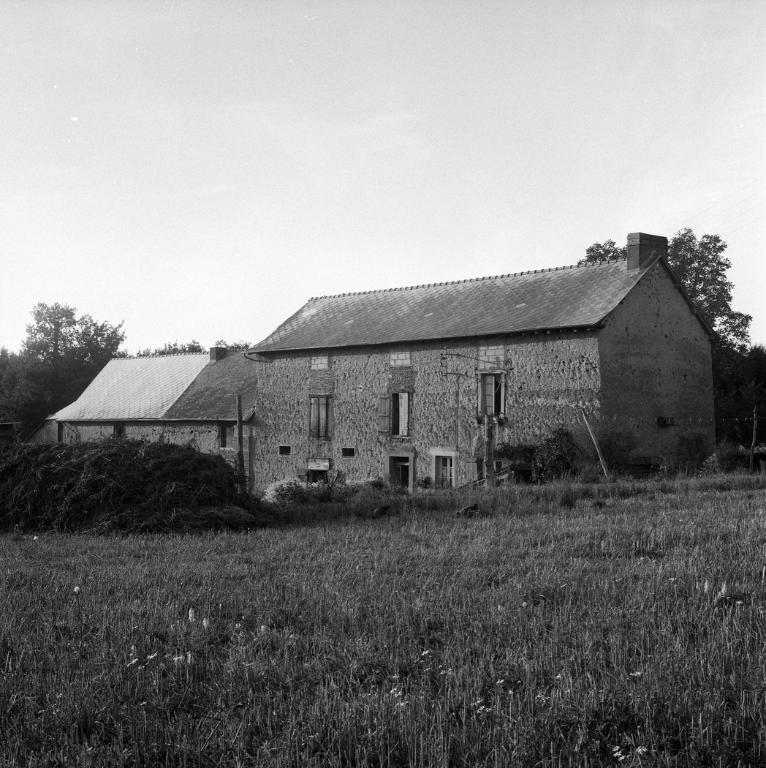 Ferme, lieu-dit Les Canrues (Cintré)