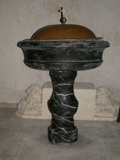Fonts baptismaux et clôture