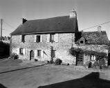 Maison, 1 place aux Cendres (Le Faou)