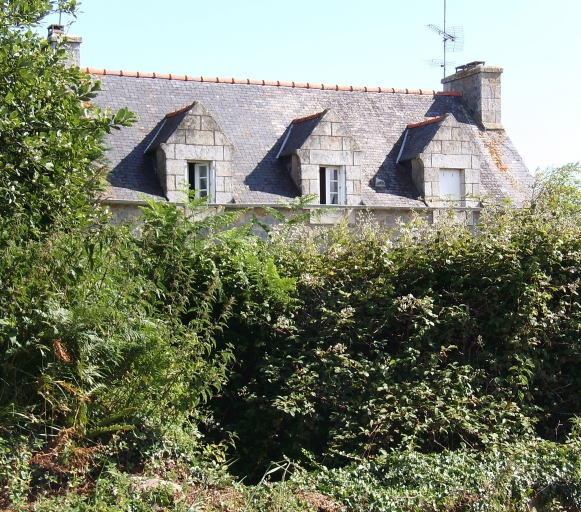Maison, Lanagu (Plougrescant)