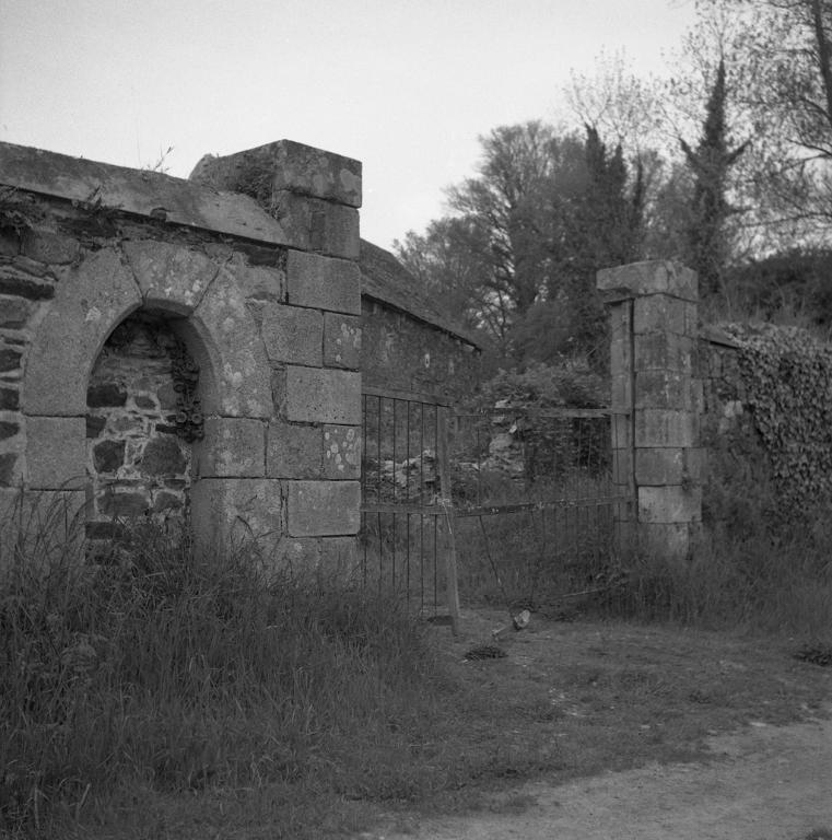 Les maisons, logis, fermes et dépendances des communes de Tréguier et de Minihy-Tréguier