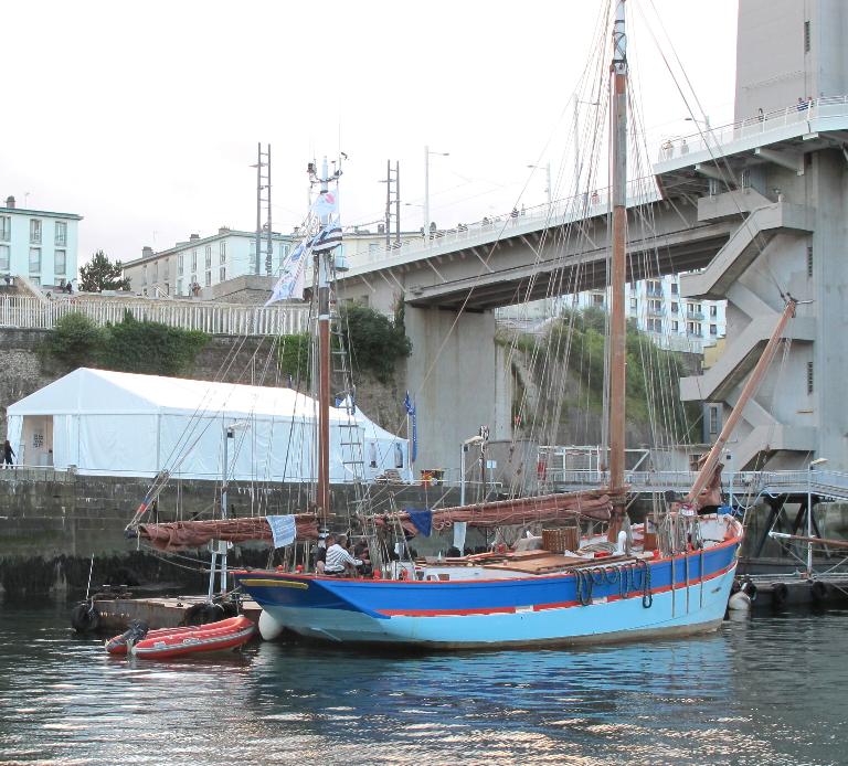 Bateau de charge puis bateau de plaisance dit André-Yvette