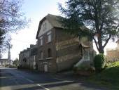 Maison, la Fontaine Guy (Le Pertre)