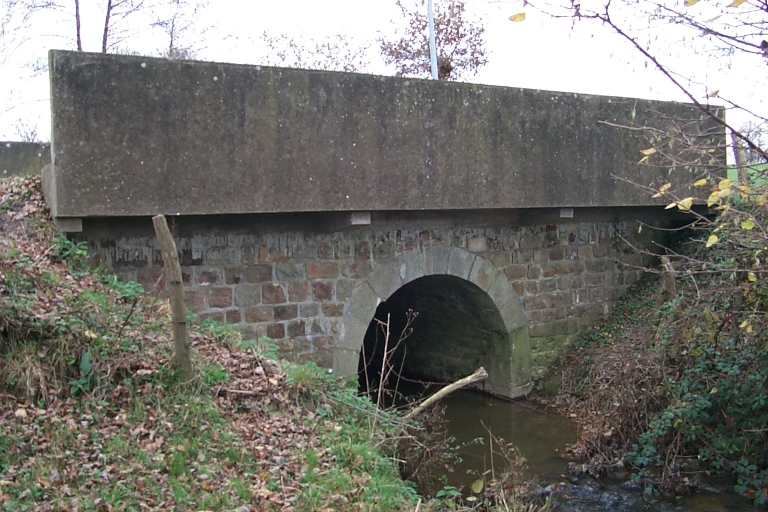Pont routier, le Rocher des Amis (Ercé-près-Liffré)