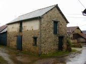 Ferme, 64 à 68 avenue du Président François Mitterrand ; rue de la Cornillère (Liffré)