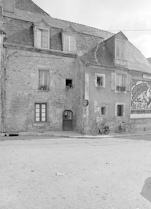 Maison, 30 rue du Belzic (Auray)