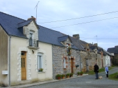 Alignement de maisons, les Crochardais (Pipriac)