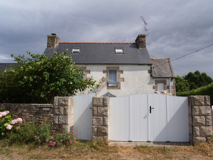 Maison, Ralévy (Plougrescant)