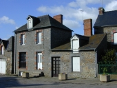 Maison, rue Tony Le Montréer (Meillac)