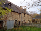 Alignements de maisons sur la commune d'Epiniac