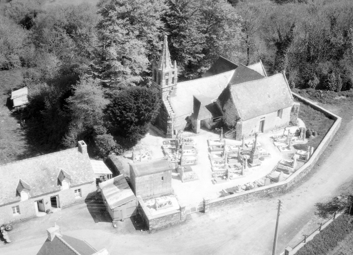 Eglise paroissiale Saint-Yvon, Saint-Guy, Locuon (Ploërdut)