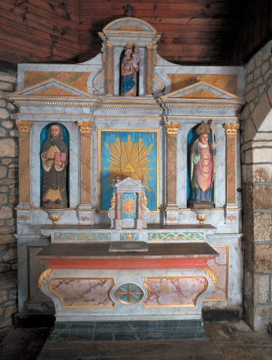 Autel ; tabernacle ; retable (autel secondaire, retable à panneau plat)