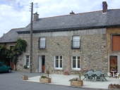 1ère ferme, la Pommerie (Montreuil-le-Gast)