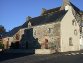 Maison, actuellement foyer communal, rue Saint-Ivy (Guénin)
