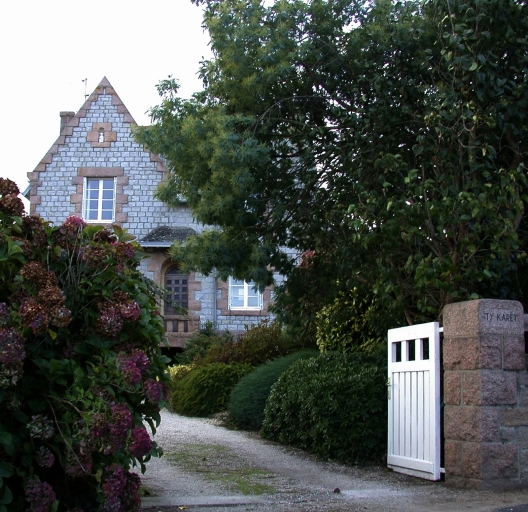 Maison dite Ty Karet, 42 rue du Parc-Saint-Jacques (Perros-Guirec)